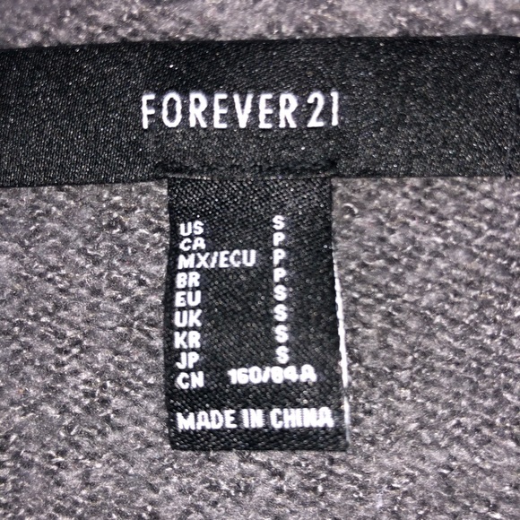 Forever 21: Cozy gray sweater - Picture 3 of 4